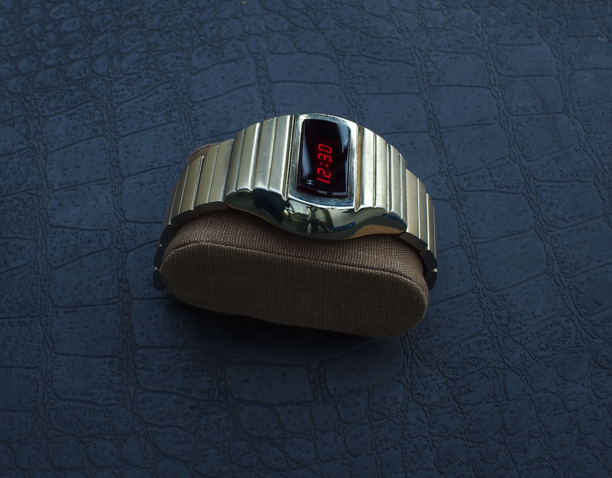 hamilton pulsar led watch